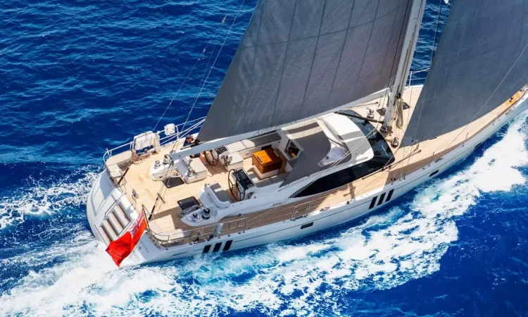Sailing-and-Yachting-Adventures