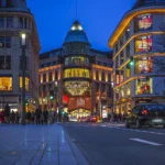 Visitas nocturnas innovadoras: tours de luz y realidad aumentada en Barcelona Visitas nocturnas innovadoras tours de luz y realidad aumentada en Barcelona